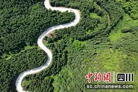 珙县：建好“四好农村路” 铺就乡村振兴道图片