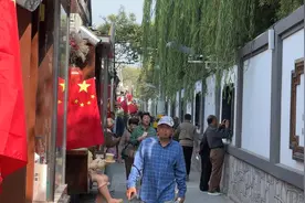 济南新增网红打卡地！来西更道街，在诗词长廊、观泉花窗里寻觅老济南图片