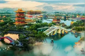 开封清明上河园：一朝入画，梦回千年图片