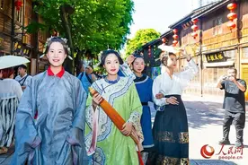 看！TA们把福建“非遗”穿在身上图片
