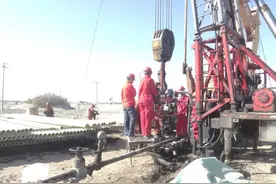 浙江计量保障中国最大超深油气生产基地塔里木油田开采图片