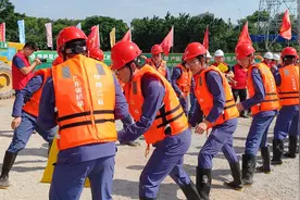 “龙舟水”和台风季即将到来，东莞举行防洪度汛应急演练视频封面