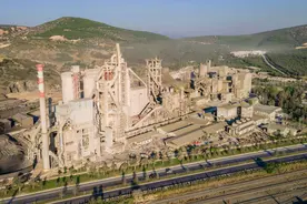 亚泰集团创始人辞职，任职董事长达26年！公司或连亏4年，近年谋求出售资产回血图片