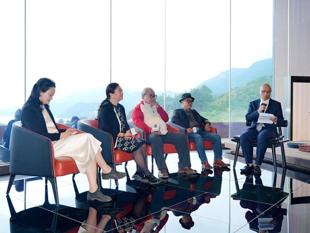 在泸沽湖转山转海，感受这片高原秘境的文化焕新