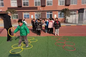 精彩体育课 健康伴随我——灞桥区东李小学体育课堂教学活动纪实图片