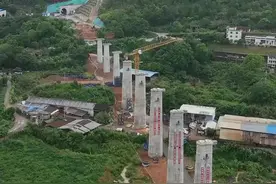 瑞梅铁路首座3千米以上长大隧道贯通图片