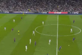 “国家德比”再现4比0 巴萨赢球兴奋 皇马输球仍乐观图片