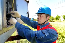 济源：优质供电助夏粮归仓图片