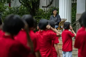 张桂梅创建的丽江华坪女子高中拟获“文明校园”命名图片