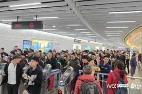 当日客流或超千万！跨年夜广州地铁延迟1.5小时收车图片