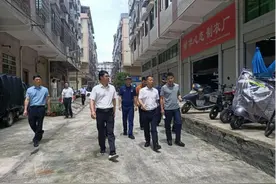 田辉在瑞金督导安全防范工作图片