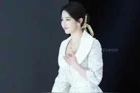 37岁刘亦菲最新状态冲上热搜，本人回应美貌秘诀图片