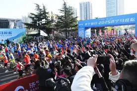 42.195公里的济宁闪耀——2025济宁马拉松综述图片