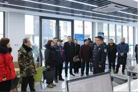 最美风“警”线丨连云港海州公安组织警民恳谈会暨进警营活动图片