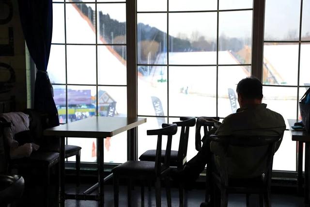 今天起，北京滑雪场迎来全面开板！游玩攻略来了——