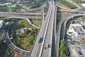 深圳：新城立交正式通车 南坪快速与宝安大道实现交通快速转换图片