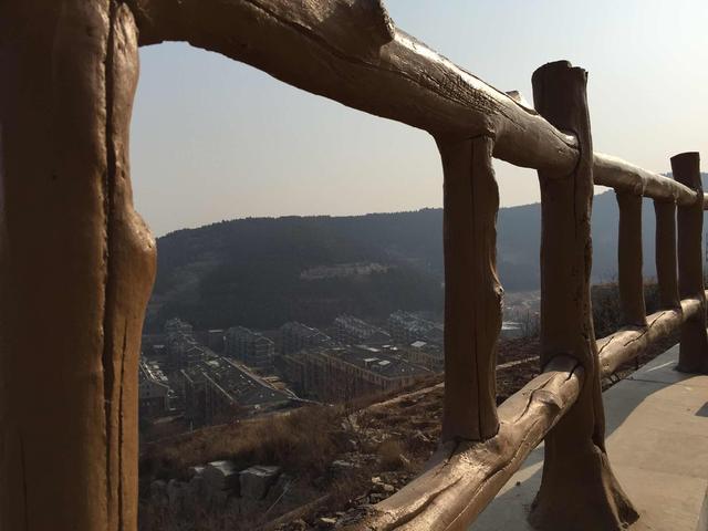 城中静地牧牛山