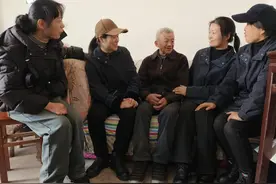 舟山32路公交“女儿们”，送福到家！图片