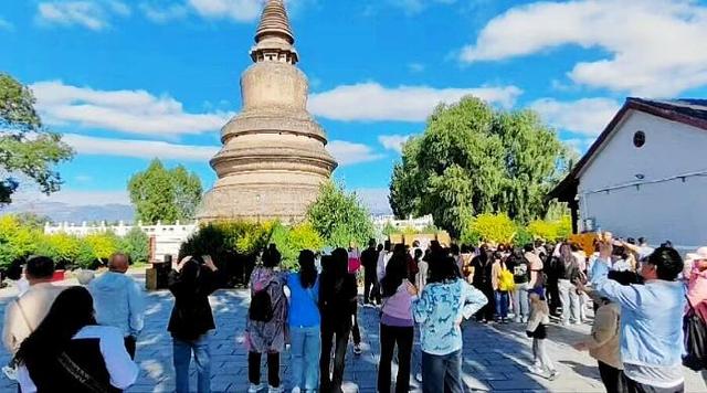 “五一”假期8.7万人次奔赴雁门关下 山西代县盘活千年古城