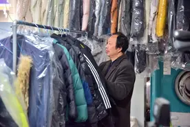 春季洗衣高峰，干洗店忙不停！图片