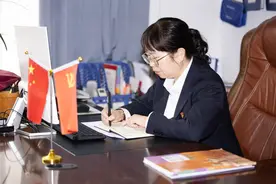 祖利琼：丹心育桃李 杏坛绽芬芳图片