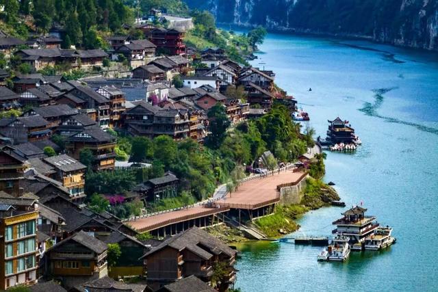 中华诗词学会酉阳采风行启动，共绘“诗词里的桃花源”