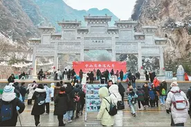 1月27日12时至2月4日12时 华山景区实现旅游综合收入逾3400万元图片