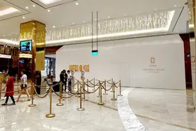 老铺黄金新加坡开业，中国高端黄金走向世界图片