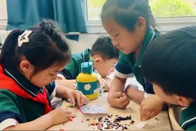 济南高新区景汇小学校园上演了“哪吒积木大冒险”图片