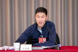 王励勤当选中国乒乓球协会新一任主席图片