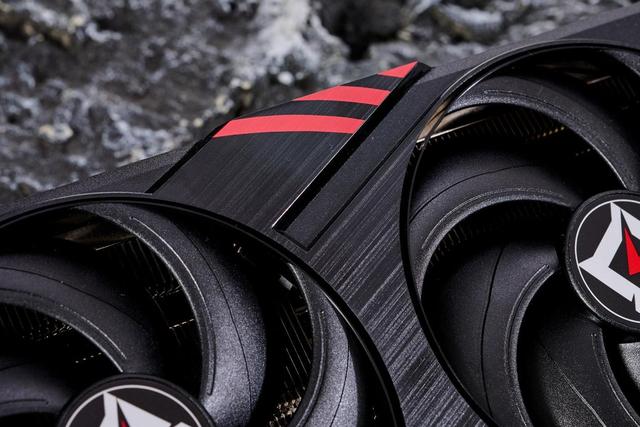 耕升GeForce RTX 5060暴风OC 8G显卡评测：中端市场的强力竞争者