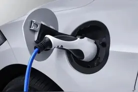 “脱保”的新能源汽车电池何去何从？图片