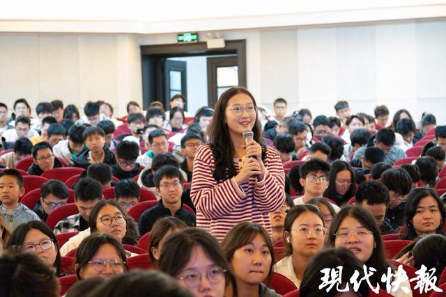航天员既是主角又是摄影师！中国首部太空实拍电影走进东南大学