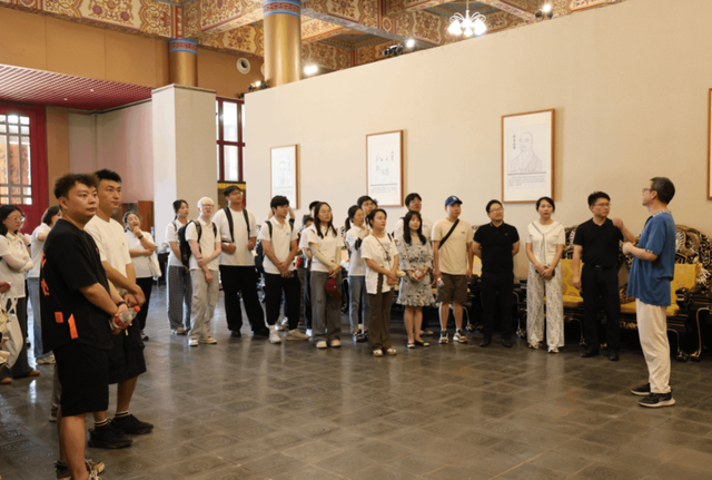 乐山举办“实习‘嘉’进乐山”主题活动,实习生探寻人文与非遗魅力