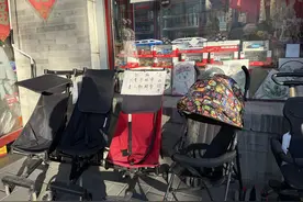 进故宫不排队？租轮椅走爱心通道竟然成网络“经验帖”图片