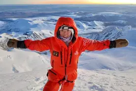 中国首位！陕西女子何静无氧登顶14座座8000米以上山峰图片