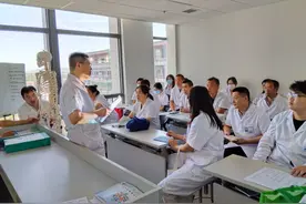 河北唐县人民医院组织全科师资开展小讲课竞赛图片