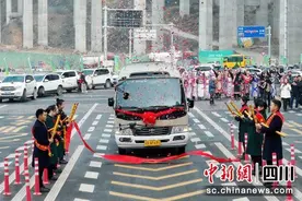 九绵高速平武至江油段通车图片