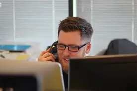 用AI找客户，半年怒赚200万美元！AI销售是Agent的下一站图片