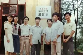 40年前倡议我国设教师节的广州学子：欣慰尊师重教蔚然成风图片