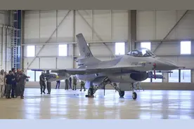 终于轮到F-16出场了，“石榴姐”会在乌克兰“人设崩塌”吗？图片