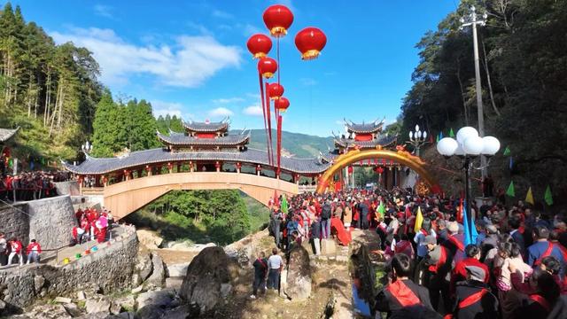 这里的柿子可以摘！代溪镇，距四坪仅12公里，2天1夜烹茶酌酒，玩转非遗！