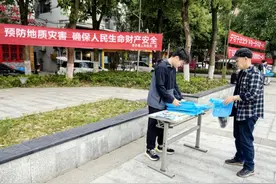 重庆渝北区：龙兴镇开展“512”全国防灾减灾日宣传教育活动图片