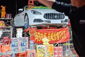 河南柘城调查“套中玛莎拉蒂”事件，疑当事人回应“摆拍”，律师：如摆拍或触犯刑法图片