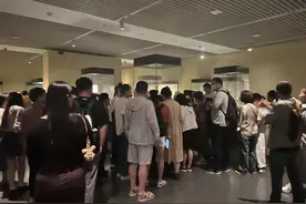 还没怎么逛就闭馆了，热门博物馆能否晚点下班？图片