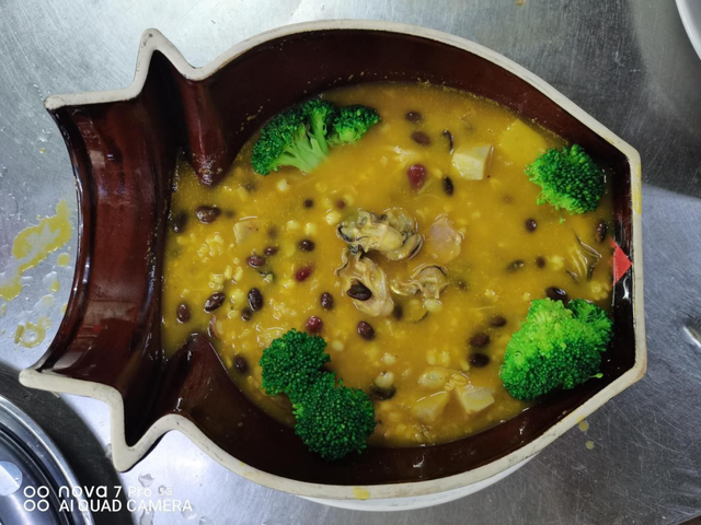 人跟画不基础，跟着宇辉游钦州就更不基础