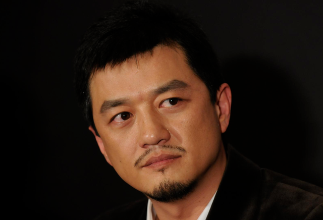 嫣然天使儿童医院被执行1381万余元，该医院由李亚鹏、王菲等人共同发起成立，名下涉多起司法案件