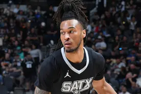 新秀榜：卡斯尔稳居榜首 状元跻身前五图片