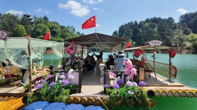 五一游长顺 青山绿水畅享惬意