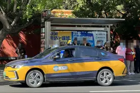 故宫周边出租“套路”游客，涉事司机及出租公司被罚！假期北京严查——图片